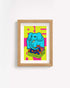 Poster Animali da Disco – Elefante in cornice rovere: un elefante azzurro seduto su una cassa piena di dischi.